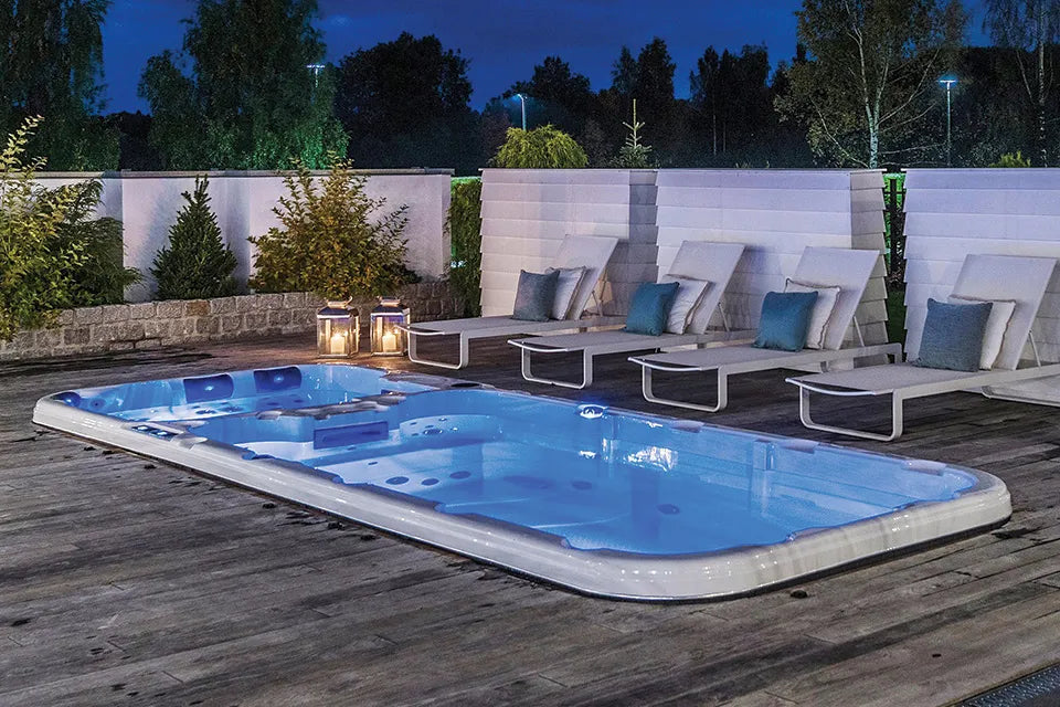 Dynamic Swimspa | Sterling White with DARK GREY