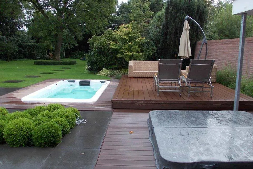 Aquatic 1 Swimspa ECO | Sterling White with DARK GREY