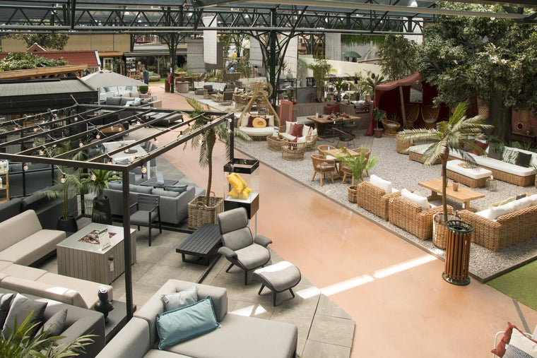 Tuinmeubelen in de Fonteyn showroom