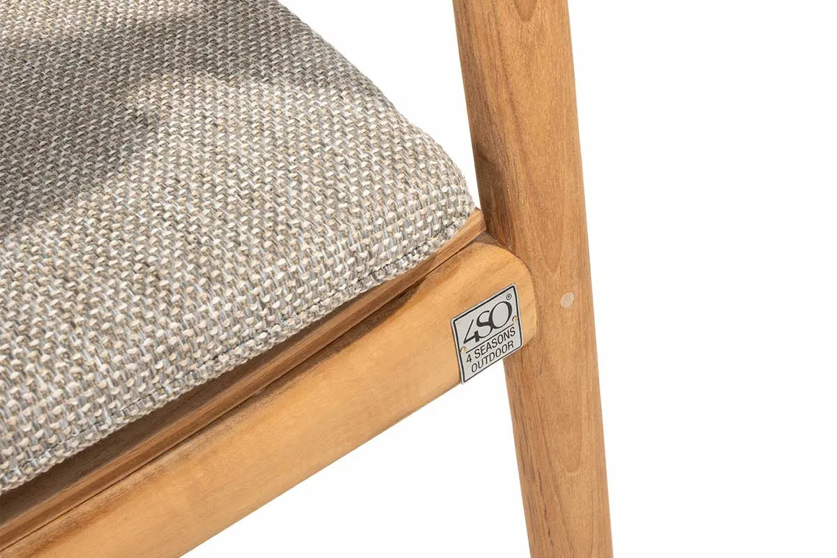 4 Seasons Outdoor | Levi Stapelstoel