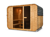 Passion Cube Luxury 300 Multiroom sauna schuin van voren, met houten wanden en een glazen front.