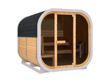 Passion Cube Diamond 220 sauna vanaf de andere voorhoek, met afgeronde hoeken, houten bekleding en glazen front.