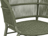 Detail van de Kane tuinstoel van Max & Luuk in Moss, met groen koordwerk rond de rug, armleuningen en zitting.